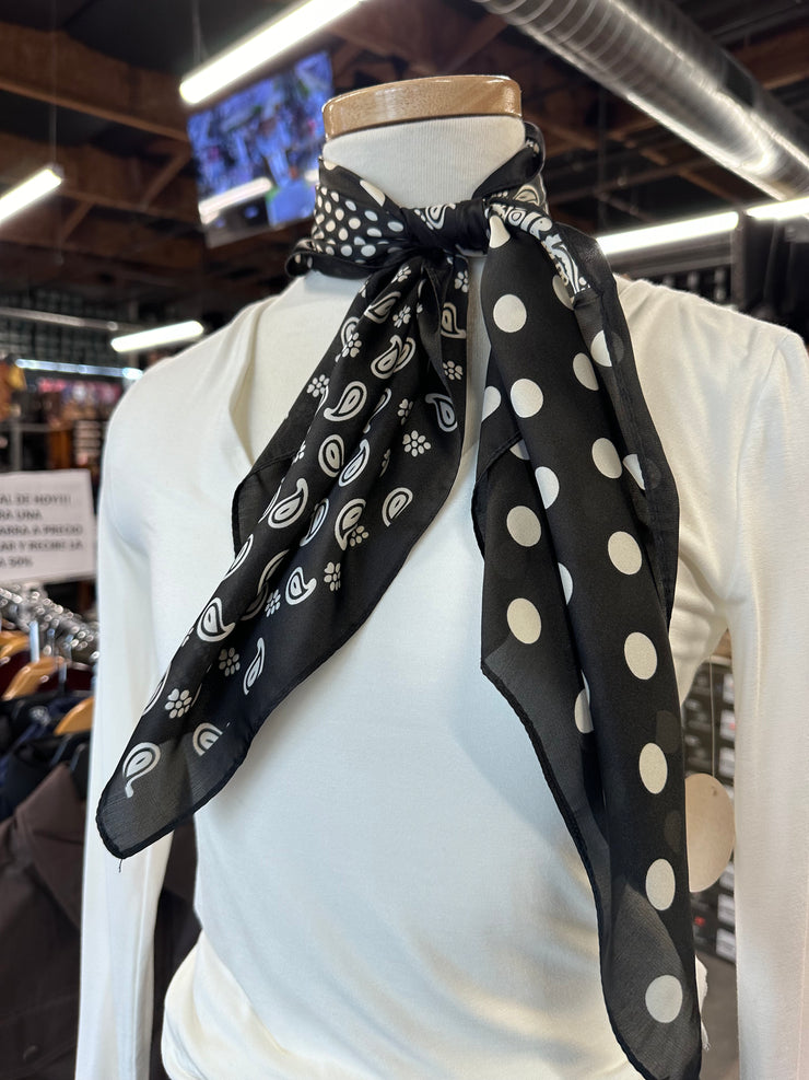 Black / White  Print Scarf