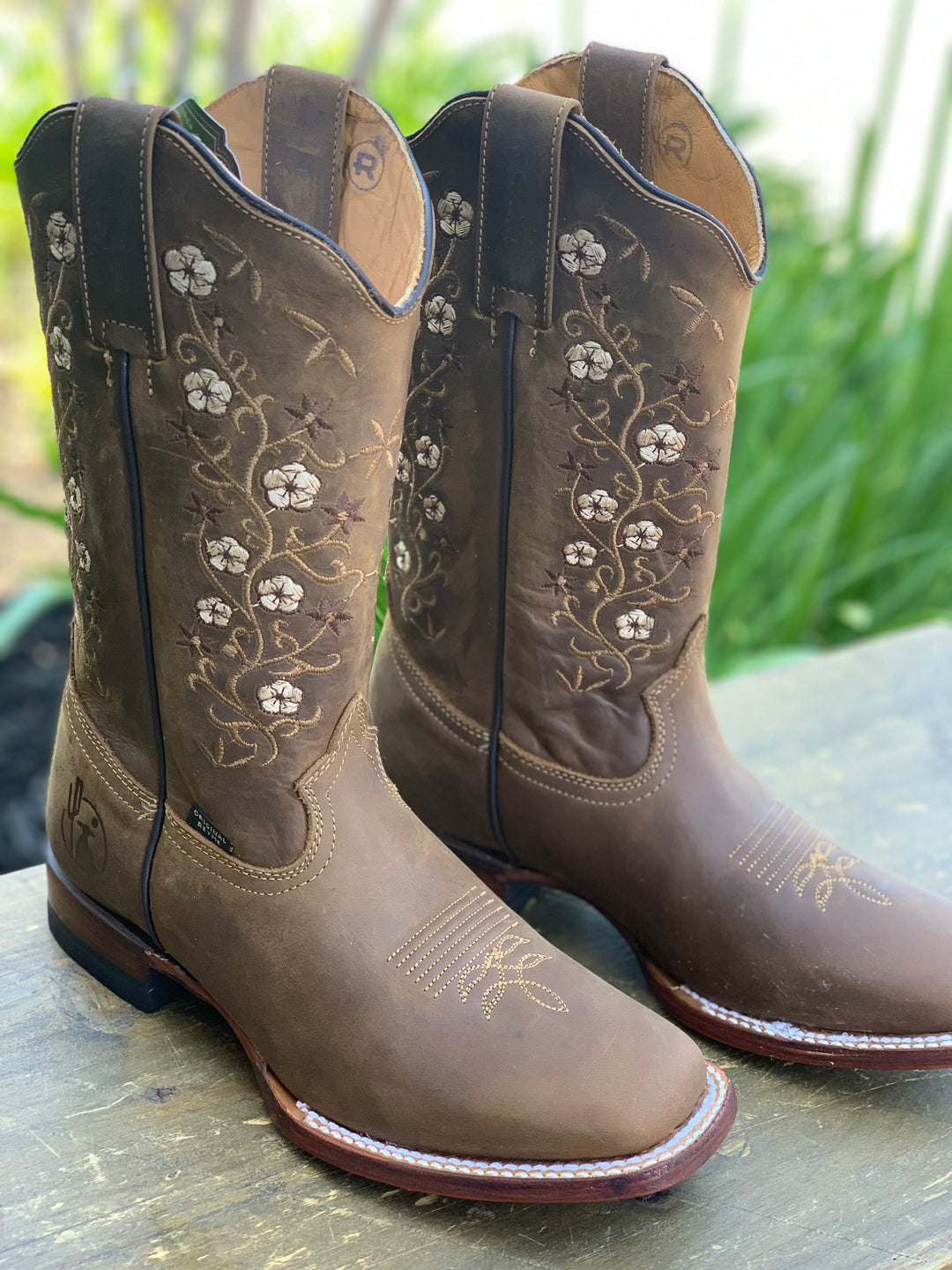 Cowboy boots with roses online